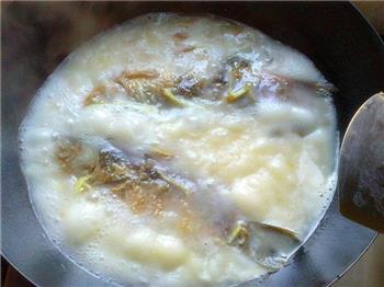 鲫鱼蘑菇汤怎么做,鲫鱼蘑菇汤怎么做好吃,鲫鱼蘑菇汤做法 鲫鱼蘑菇汤怎么做,鲫鱼蘑菇汤怎么做好吃,鲫鱼蘑菇汤做法