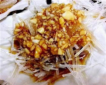 简单海鲜-蒜蓉粉丝蒸元贝怎么做，简单海鲜-蒜蓉粉丝蒸元贝怎么做好吃，简单海鲜-蒜蓉粉丝蒸元贝做法
