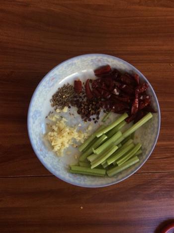 干煸鱿鱼须怎么做,干煸鱿鱼须怎么做好吃,干煸鱿鱼须做法 干煸鱿鱼须怎么做,干煸鱿鱼须怎么做好吃,干煸鱿鱼须做法