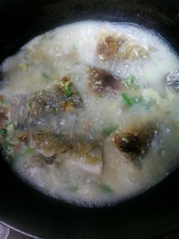 水煮鲈鱼怎么做，水煮鲈鱼怎么做好吃，水煮鲈鱼做法