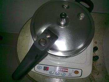 蘑菇莲子汤怎么做,蘑菇莲子汤怎么做好吃,蘑菇莲子汤做法 蘑菇莲子汤怎么做,蘑菇莲子汤怎么做好吃,蘑菇莲子汤做法