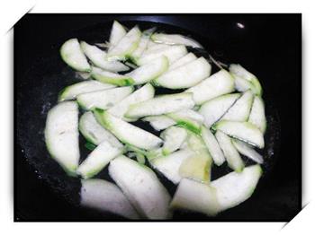 丝瓜紫菜蛋汤怎么做,丝瓜紫菜蛋汤怎么做好吃,丝瓜紫菜蛋汤做法 丝瓜紫菜蛋汤怎么做,丝瓜紫菜蛋汤怎么做好吃,丝瓜紫菜蛋汤做法
