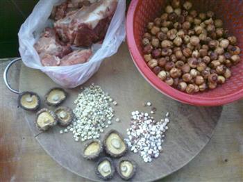 蘑菇莲子汤怎么做,蘑菇莲子汤怎么做好吃,蘑菇莲子汤做法