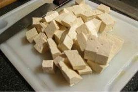 咸肉香菜豆腐汤怎么做,咸肉香菜豆腐汤怎么做好吃,咸肉香菜豆腐汤做法 咸肉香菜豆腐汤怎么做,咸肉香菜豆腐汤怎么做好吃,咸肉香菜豆腐汤做法