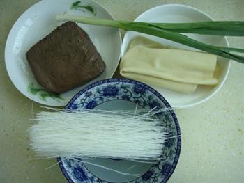 羊血粉丝豆皮汤怎么做,羊血粉丝豆皮汤怎么做好吃,羊血粉丝豆皮汤做法 羊血粉丝豆皮汤怎么做,羊血粉丝豆皮汤怎么做好吃,羊血粉丝豆皮汤做法