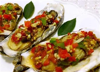 蒜蓉彩椒烤牡蛎怎么做,蒜蓉彩椒烤牡蛎怎么做好吃,蒜蓉彩椒烤牡蛎做法 蒜蓉彩椒烤牡蛎怎么做,蒜蓉彩椒烤牡蛎怎么做好吃,蒜蓉彩椒烤牡蛎做法