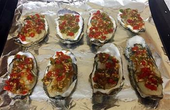 蒜蓉彩椒烤牡蛎怎么做,蒜蓉彩椒烤牡蛎怎么做好吃,蒜蓉彩椒烤牡蛎做法 蒜蓉彩椒烤牡蛎怎么做,蒜蓉彩椒烤牡蛎怎么做好吃,蒜蓉彩椒烤牡蛎做法