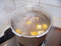 玉米萝卜大骨汤怎么做,玉米萝卜大骨汤怎么做好吃,玉米萝卜大骨汤做法 玉米萝卜大骨汤怎么做,玉米萝卜大骨汤怎么做好吃,玉米萝卜大骨汤做法