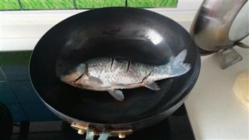 大闸蟹鲫鱼汤怎么做,大闸蟹鲫鱼汤怎么做好吃,大闸蟹鲫鱼汤做法 大闸蟹鲫鱼汤怎么做,大闸蟹鲫鱼汤怎么做好吃,大闸蟹鲫鱼汤做法