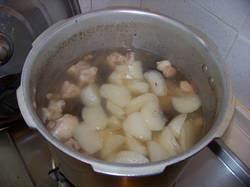 山药马蹄腿骨汤怎么做,山药马蹄腿骨汤怎么做好吃,山药马蹄腿骨汤做法 山药马蹄腿骨汤怎么做,山药马蹄腿骨汤怎么做好吃,山药马蹄腿骨汤做法