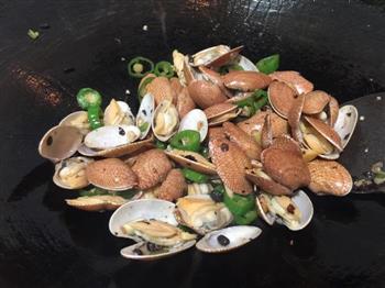 紫苏豉椒炒花甲怎么做,紫苏豉椒炒花甲怎么做好吃,紫苏豉椒炒花甲做法 紫苏豉椒炒花甲怎么做,紫苏豉椒炒花甲怎么做好吃,紫苏豉椒炒花甲做法