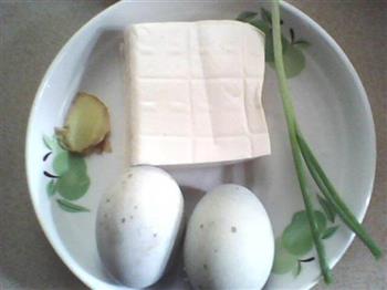 皮蛋豆腐汤怎么做,皮蛋豆腐汤怎么做好吃,皮蛋豆腐汤做法