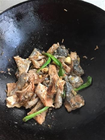 红烧三文鱼皮怎么做,红烧三文鱼皮怎么做好吃,红烧三文鱼皮做法 红烧三文鱼皮怎么做,红烧三文鱼皮怎么做好吃,红烧三文鱼皮做法