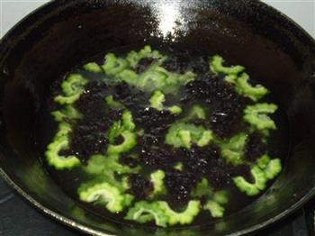 苦瓜蛋汤怎么做,苦瓜蛋汤怎么做好吃,苦瓜蛋汤做法 苦瓜蛋汤怎么做,苦瓜蛋汤怎么做好吃,苦瓜蛋汤做法