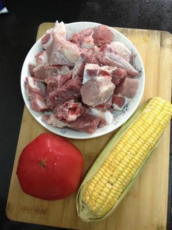 番茄玉米排骨汤怎么做,番茄玉米排骨汤怎么做好吃,番茄玉米排骨汤做法