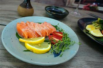 生煎三文鱼怎么做,生煎三文鱼怎么做好吃,生煎三文鱼做法 生煎三文鱼怎么做,生煎三文鱼怎么做好吃,生煎三文鱼做法