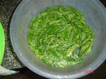 蛋花狗脊叶汤怎么做，蛋花狗脊叶汤怎么做好吃，蛋花狗脊叶汤做法