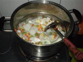 洋葱杂菜汤怎么做,洋葱杂菜汤怎么做好吃,洋葱杂菜汤做法 洋葱杂菜汤怎么做,洋葱杂菜汤怎么做好吃,洋葱杂菜汤做法