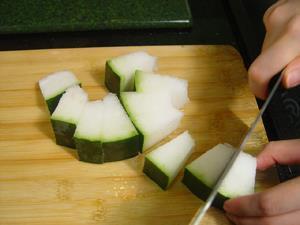 冬瓜薏米煲鸭怎么做,冬瓜薏米煲鸭怎么做好吃,冬瓜薏米煲鸭做法 冬瓜薏米煲鸭怎么做,冬瓜薏米煲鸭怎么做好吃,冬瓜薏米煲鸭做法