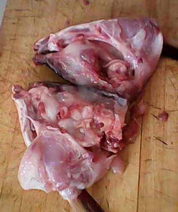 胡萝卜鱼头汤怎么做,胡萝卜鱼头汤怎么做好吃,胡萝卜鱼头汤做法