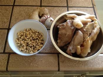 猪骨鸡脚眉豆汤怎么做,猪骨鸡脚眉豆汤怎么做好吃,猪骨鸡脚眉豆汤做法