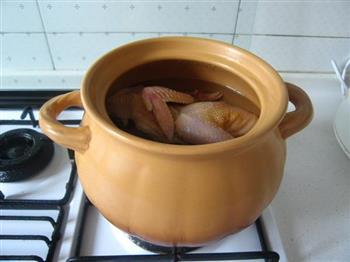 香菇虫草花土鸡汤怎么做，香菇虫草花土鸡汤怎么做好吃，香菇虫草花土鸡汤做法