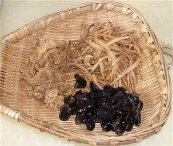 鲜虾肉丸汤怎么做，鲜虾肉丸汤怎么做好吃，鲜虾肉丸汤做法