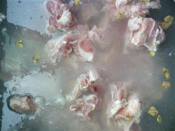 玉米苦瓜绿豆脊骨汤怎么做,玉米苦瓜绿豆脊骨汤怎么做好吃,玉米苦瓜绿豆脊骨汤做法 玉米苦瓜绿豆脊骨汤怎么做,玉米苦瓜绿豆脊骨汤怎么做好吃,玉米苦瓜绿豆脊骨汤做法