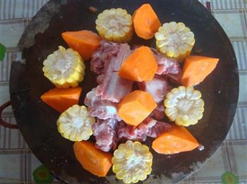 排骨玉米萝卜汤怎么做，排骨玉米萝卜汤怎么做好吃，排骨玉米萝卜汤做法