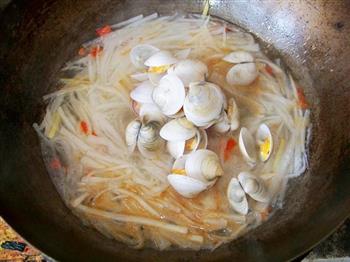 蛤蜊烩银丝怎么做，蛤蜊烩银丝怎么做好吃，蛤蜊烩银丝做法