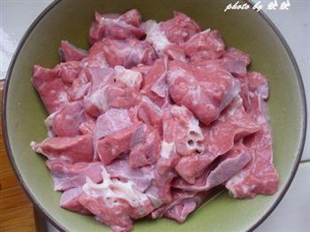 白萝卜煲猪肺怎么做，白萝卜煲猪肺怎么做好吃，白萝卜煲猪肺做法