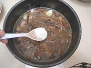 牛尾炖茶树菇怎么做,牛尾炖茶树菇怎么做好吃,牛尾炖茶树菇做法 牛尾炖茶树菇怎么做,牛尾炖茶树菇怎么做好吃,牛尾炖茶树菇做法