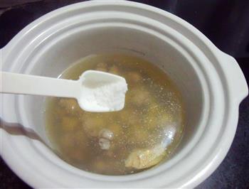 小肠莲子汤怎么做，小肠莲子汤怎么做好吃，小肠莲子汤做法