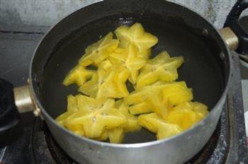 酸甜杨桃汤怎么做，酸甜杨桃汤怎么做好吃，酸甜杨桃汤做法