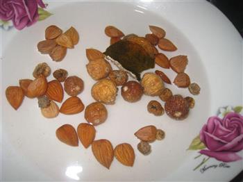 鳄鱼干炖瘦肉汤怎么做，鳄鱼干炖瘦肉汤怎么做好吃，鳄鱼干炖瘦肉汤做法