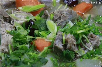 冬瓜萝卜龙骨汤怎么做，冬瓜萝卜龙骨汤怎么做好吃，冬瓜萝卜龙骨汤做法