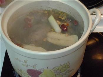 营养乳鸽汤怎么做，营养乳鸽汤怎么做好吃，营养乳鸽汤做法