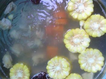 玉米莴笋炖鸡汤怎么做,玉米莴笋炖鸡汤怎么做好吃,玉米莴笋炖鸡汤做法 玉米莴笋炖鸡汤怎么做,玉米莴笋炖鸡汤怎么做好吃,玉米莴笋炖鸡汤做法