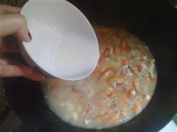 河虾豆腐汤怎么做，河虾豆腐汤怎么做好吃，河虾豆腐汤做法