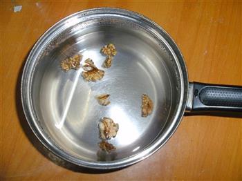 蜂蜜核桃水怎么做，蜂蜜核桃水怎么做好吃，蜂蜜核桃水做法