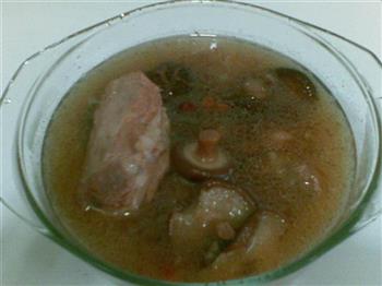 香菇炖排骨怎么做,香菇炖排骨怎么做好吃,香菇炖排骨做法 香菇炖排骨怎么做,香菇炖排骨怎么做好吃,香菇炖排骨做法