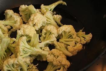 冬阴牛肉汤怎么做，冬阴牛肉汤怎么做好吃，冬阴牛肉汤做法