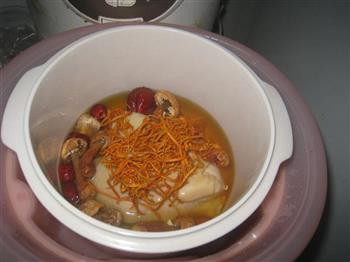 松茸菌炖鸡怎么做，松茸菌炖鸡怎么做好吃，松茸菌炖鸡做法