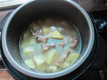 排骨炖土豆怎么做,排骨炖土豆怎么做好吃,排骨炖土豆做法 排骨炖土豆怎么做,排骨炖土豆怎么做好吃,排骨炖土豆做法