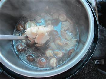 香菇猪蹄汤怎么做,香菇猪蹄汤怎么做好吃,香菇猪蹄汤做法 香菇猪蹄汤怎么做,香菇猪蹄汤怎么做好吃,香菇猪蹄汤做法