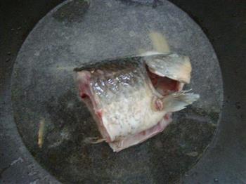 补钙鲫鱼头汤怎么做,补钙鲫鱼头汤怎么做好吃,补钙鲫鱼头汤做法 补钙鲫鱼头汤怎么做,补钙鲫鱼头汤怎么做好吃,补钙鲫鱼头汤做法