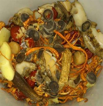 鲍鱼干贝汤怎么做，鲍鱼干贝汤怎么做好吃，鲍鱼干贝汤做法