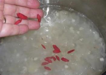 薏米木耳甜汤怎么做,薏米木耳甜汤怎么做好吃,薏米木耳甜汤做法 薏米木耳甜汤怎么做,薏米木耳甜汤怎么做好吃,薏米木耳甜汤做法