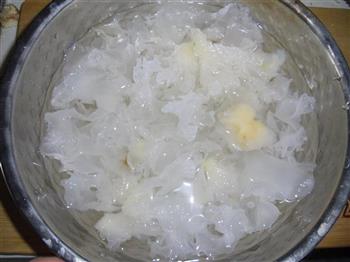 薏米木耳甜汤怎么做，薏米木耳甜汤怎么做好吃，薏米木耳甜汤做法