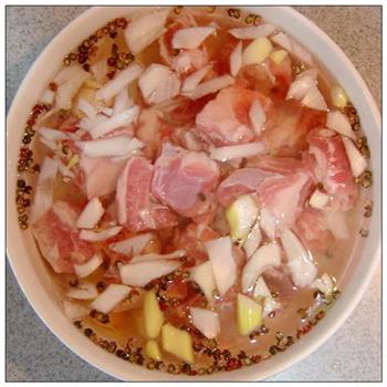 蚕豆炖排骨怎么做,蚕豆炖排骨怎么做好吃,蚕豆炖排骨做法